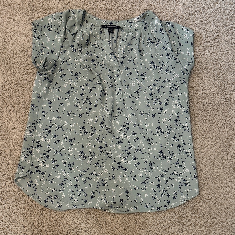 41 Hawthorn Sage Floral Blouse
